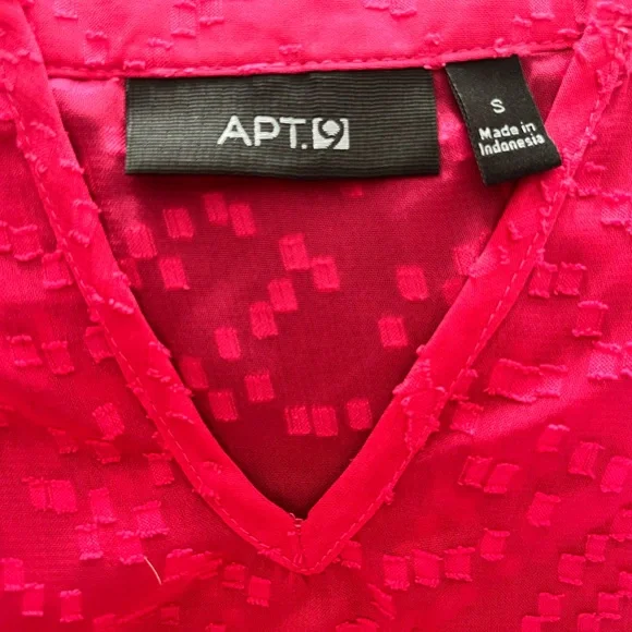 Apt. 9 Vibrant Pink Lace Blouse - Picture 3 of 3